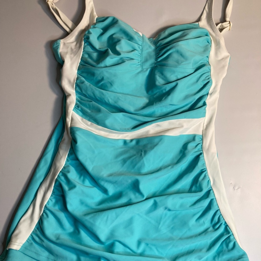 Lori Coulter womens blue one piece swim suit 8.